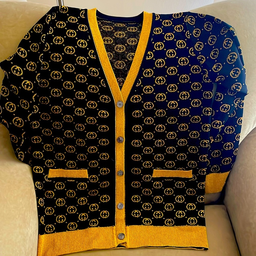 Excellent condition,never was worn on.